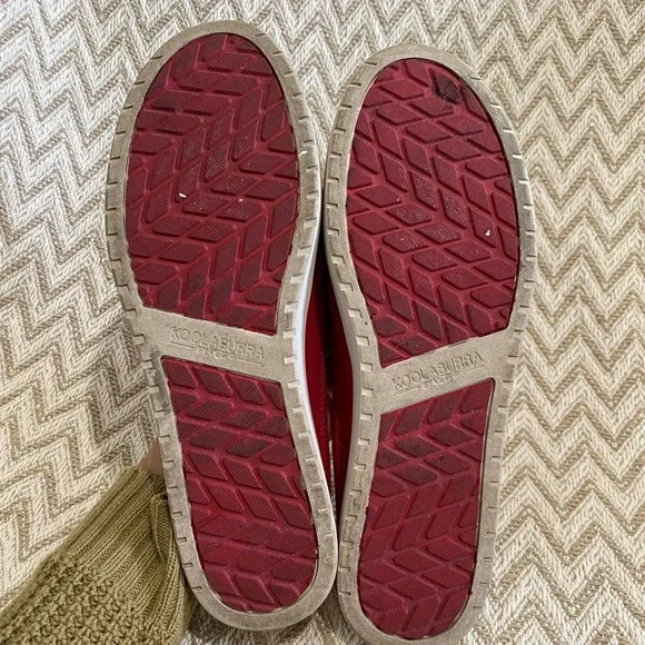 Koolaburra by UGG Darcee Slip On womens size 11 Red White Bronze tone studs EUC - Picture 8 of 10